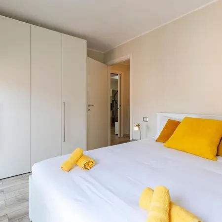 Salomone - Mecenate District Apartment Mailand